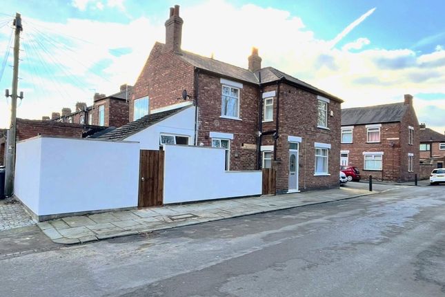 4 bed end terrace house for sale