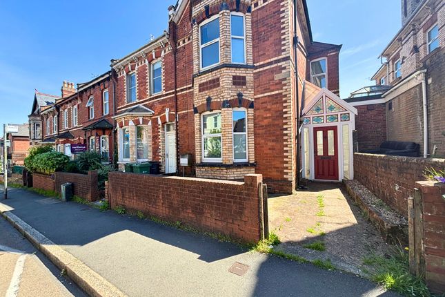 6 bed semi-detached house for sale