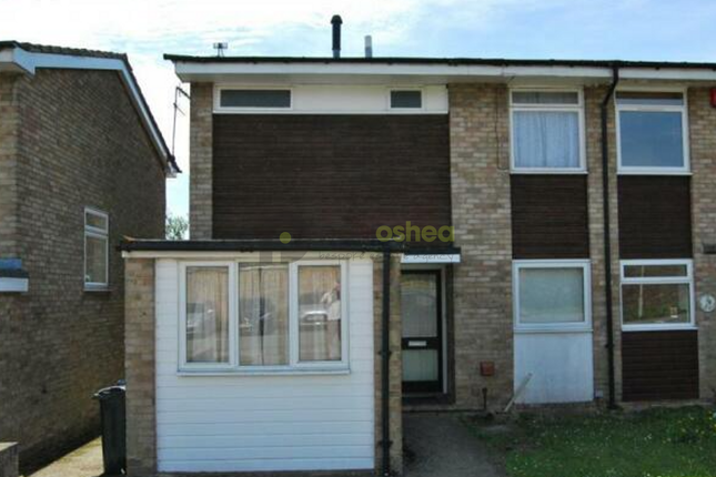 6 bed semi-detached house for sale