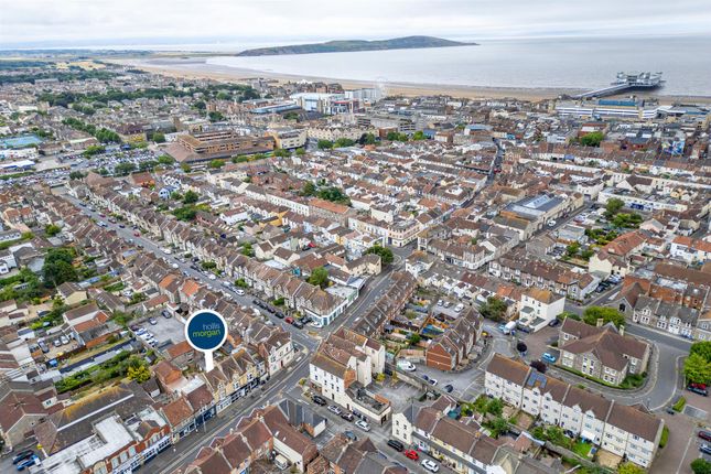 4 bed property for sale