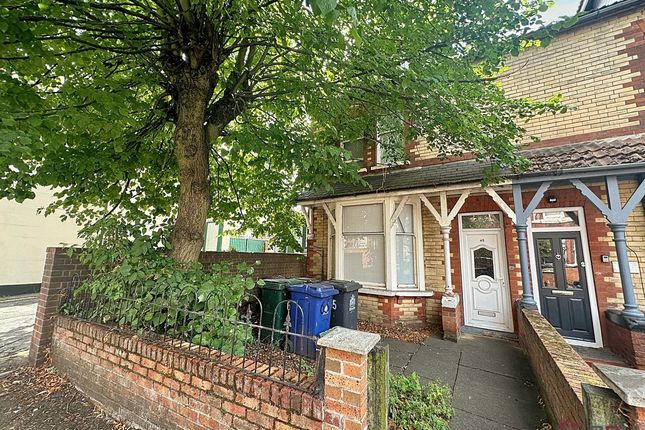 5 bed end terrace house for sale