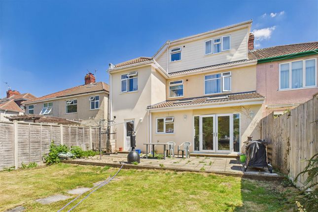 6 bed semi-detached house for sale
