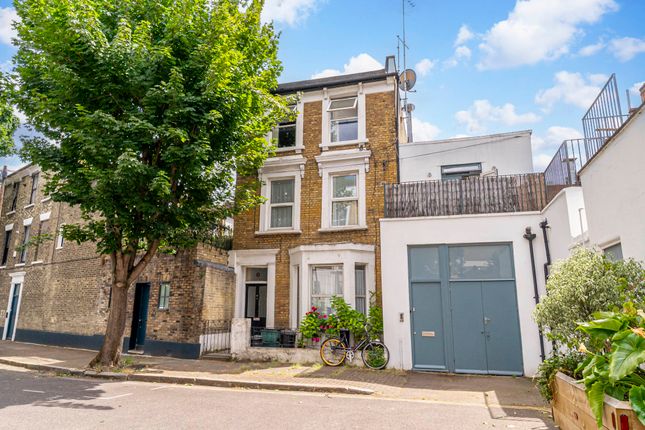 6 bed terraced house for sale