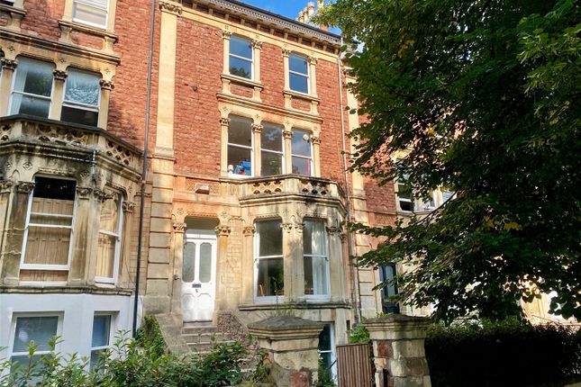 5 bed flat for sale