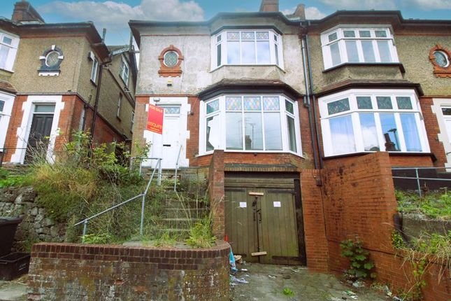 4 bed semi-detached house for sale