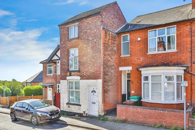 4 bed detached house for sale