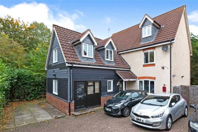8 bed detached house for sale