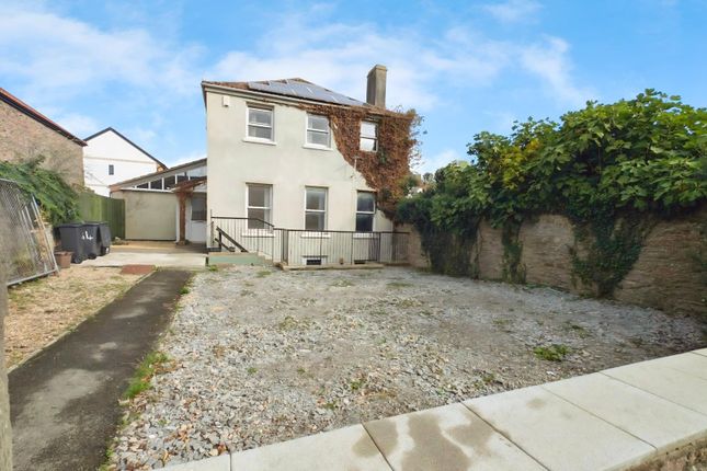 7 bed detached house for sale