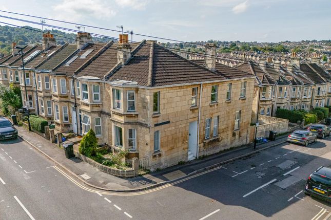 6 bed property for sale