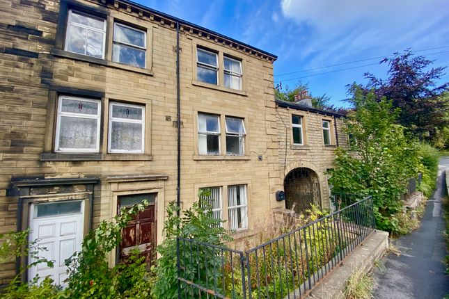 4 bed terraced house for sale