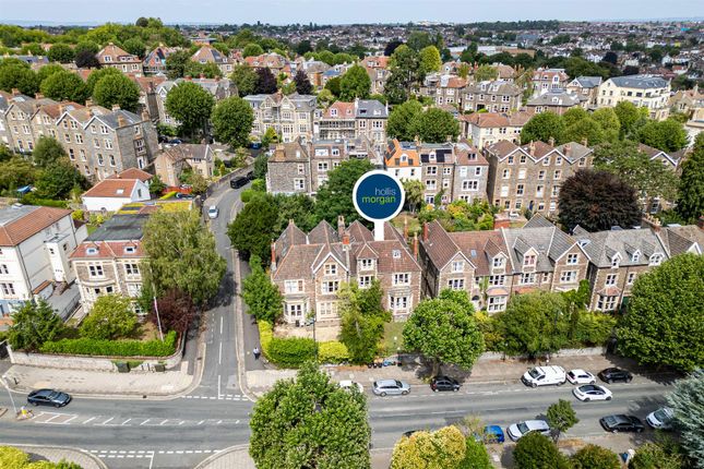 10 bed terraced house for sale