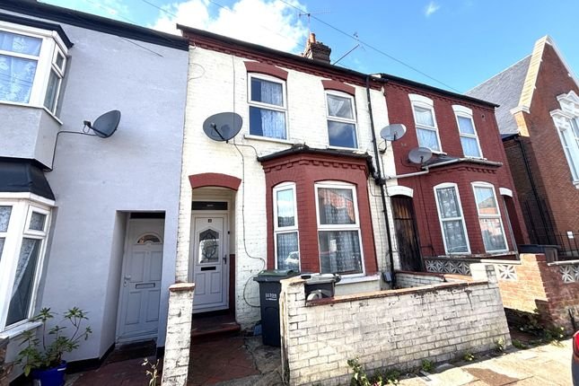 3 bed terraced house for sale