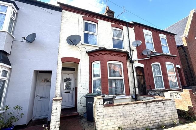 3 bed terraced house for sale