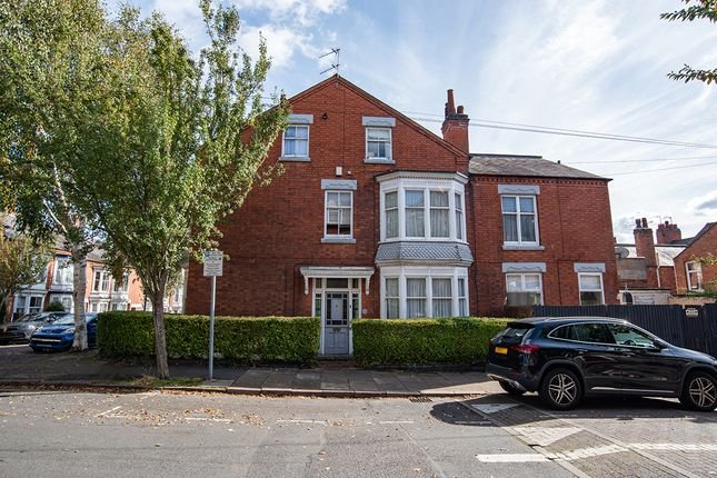 5 bed end terrace house for sale