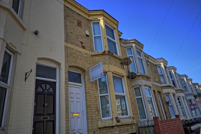 4 bed terraced house for sale