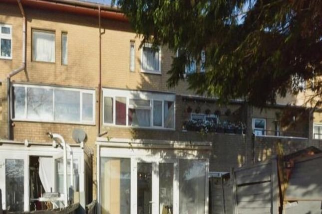 5 bed terraced house for sale