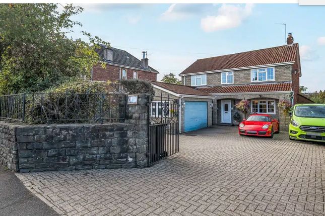 4 bed detached house for sale