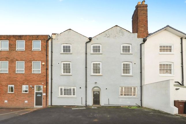 5 bed terraced house for sale