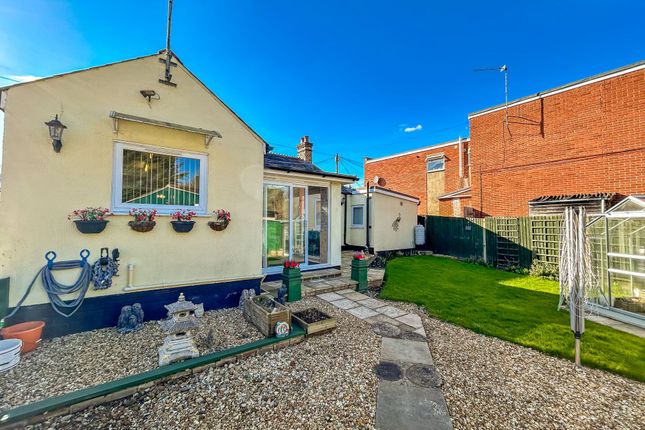 3 bed detached bungalow for sale