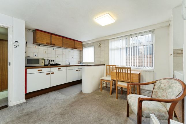 8 bed terraced house for sale