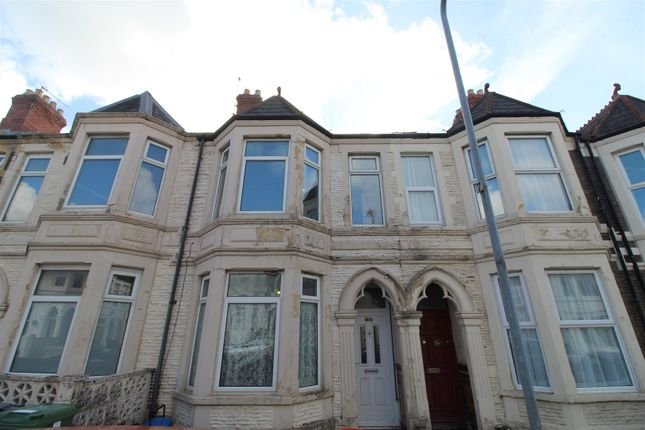 4 bed terraced house for sale