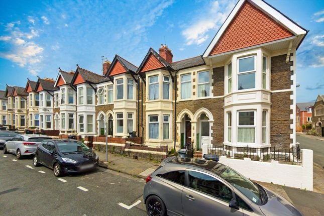 5 bed terraced house for sale