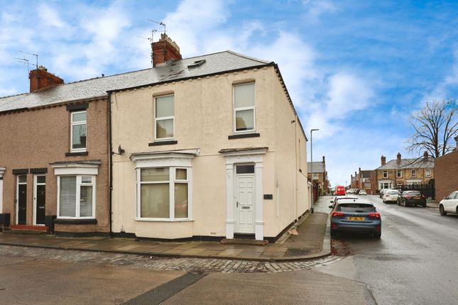 6 bed end terrace house for sale