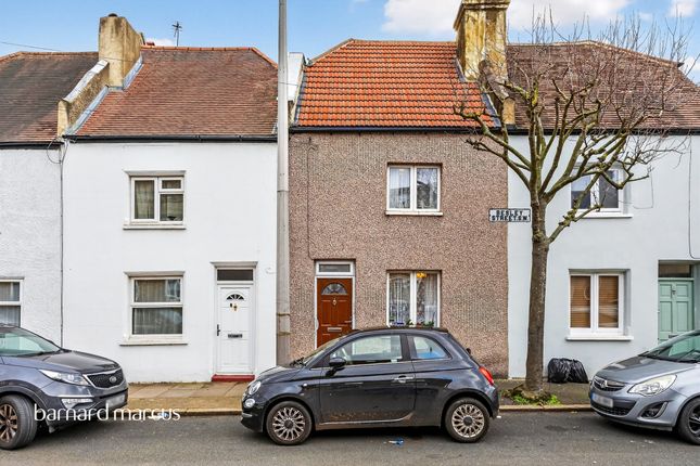 3 bed terraced house for sale