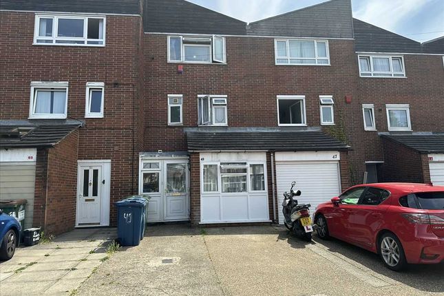 6 bed terraced house for sale