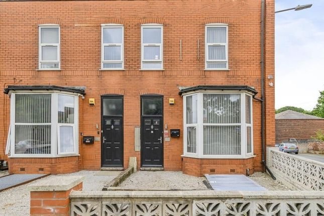8 bed terraced house for sale
