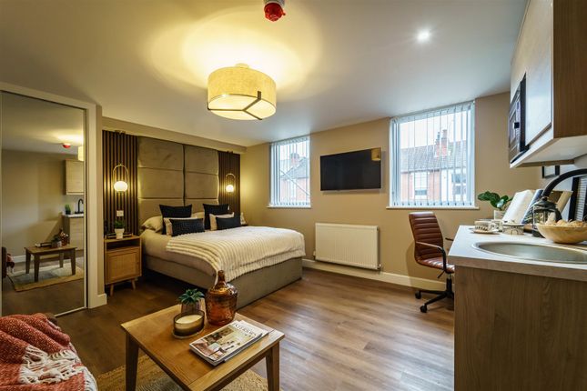 6 bed property for sale