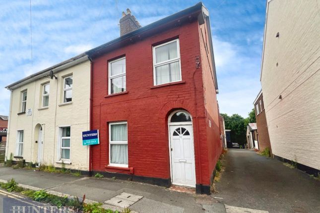 4 bed end terrace house for sale