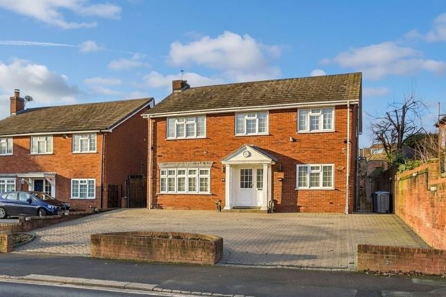 5 bed detached house for sale