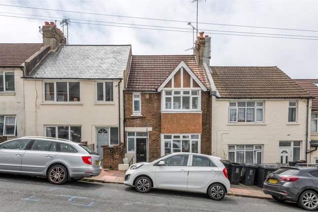3 bed maisonette for sale