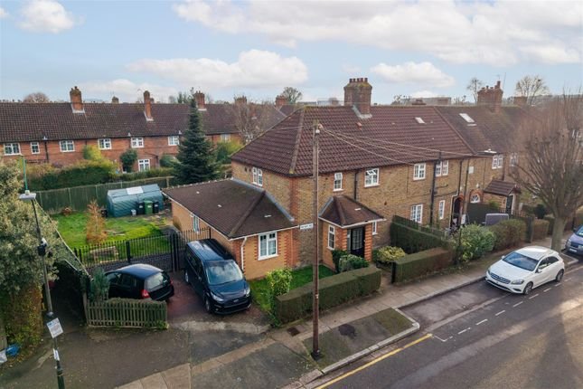8 bed end terrace house for sale