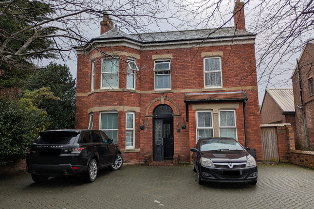 4 bed detached house for sale