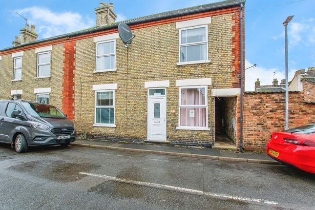 6 bed semi-detached house for sale