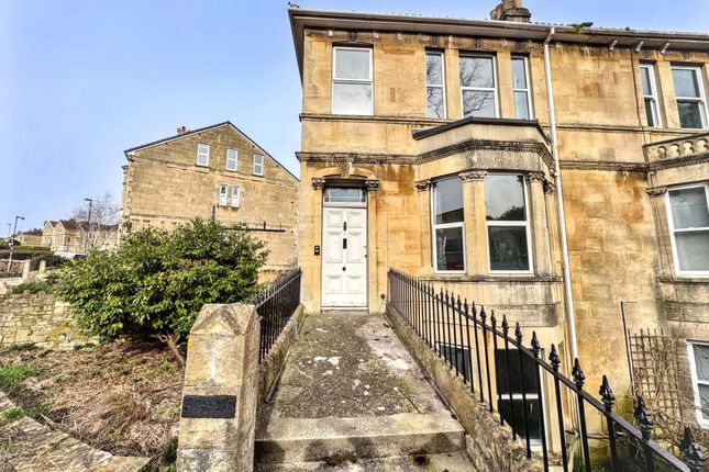 Semi-detached house for sale