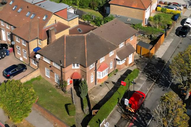 5 bed semi-detached house for sale