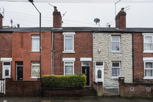 4 bed terraced house for sale