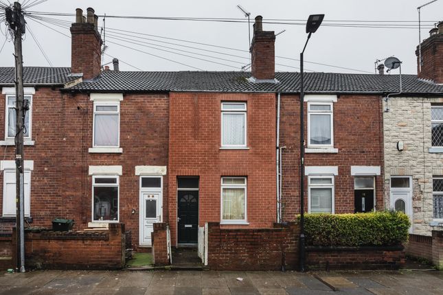 4 bed terraced house for sale