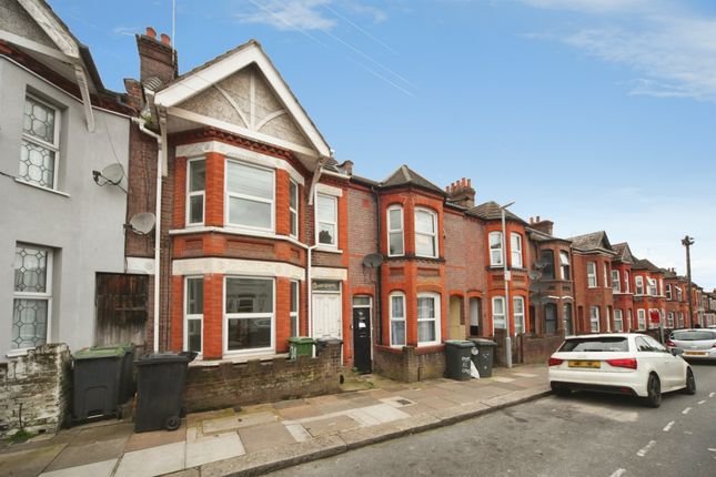 3 bed terraced house for sale