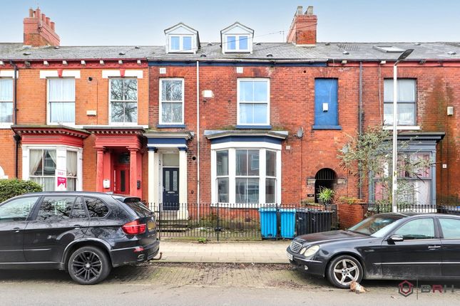 9 bed terraced house for sale