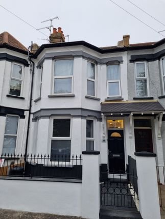 5 bed property for sale