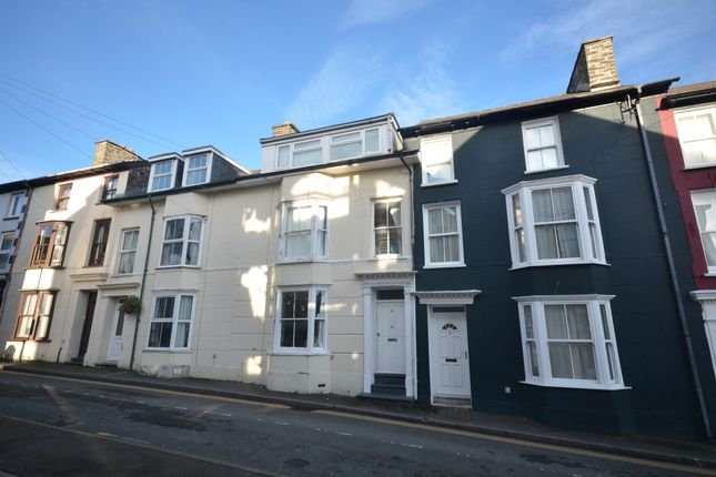 5 bed terraced house for sale