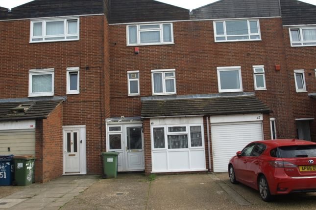 5 bed terraced house for sale