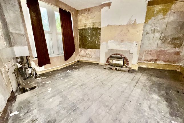 6 bed terraced house for sale