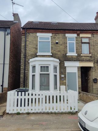 6 bed semi-detached house for sale