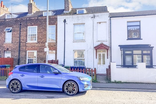 5 bed terraced house for sale
