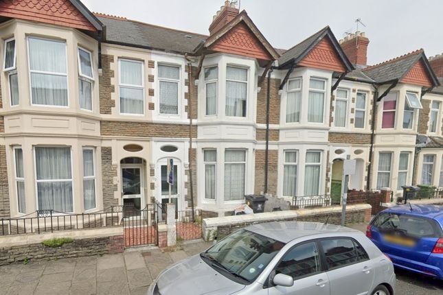 5 bed terraced house for sale